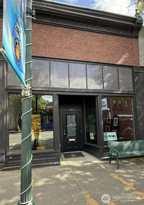250 E Main Street