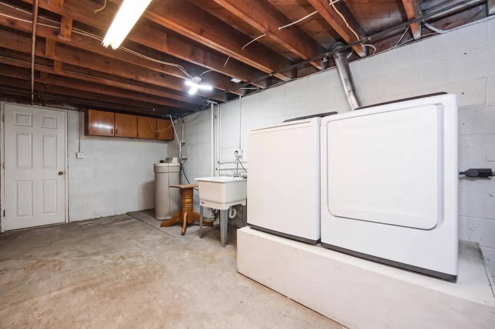 1417 Long Avenue Detroit Lakes, MN 56501