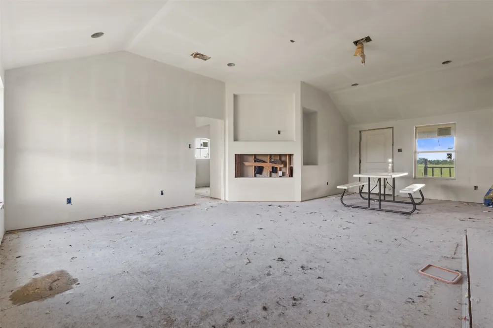 2791 Farm Road 2068 Klondike, TX 75448