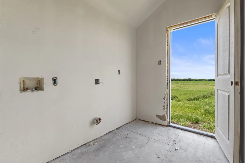 2791 Farm Road 2068 Klondike, TX 75448