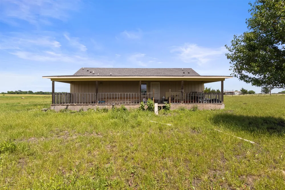 2791 Farm Road 2068 Klondike, TX 75448