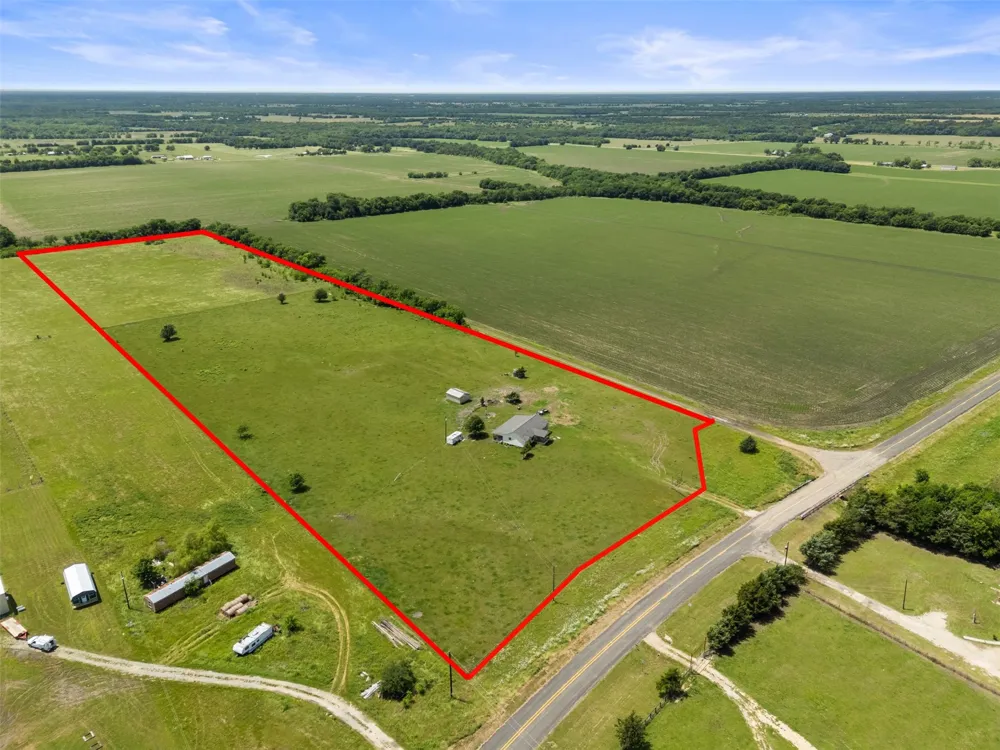 2791 Farm Road 2068 Klondike, TX 75448