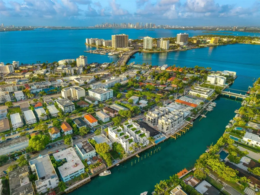 1975 Calais Dr #5 Miami Beach, FL 33141