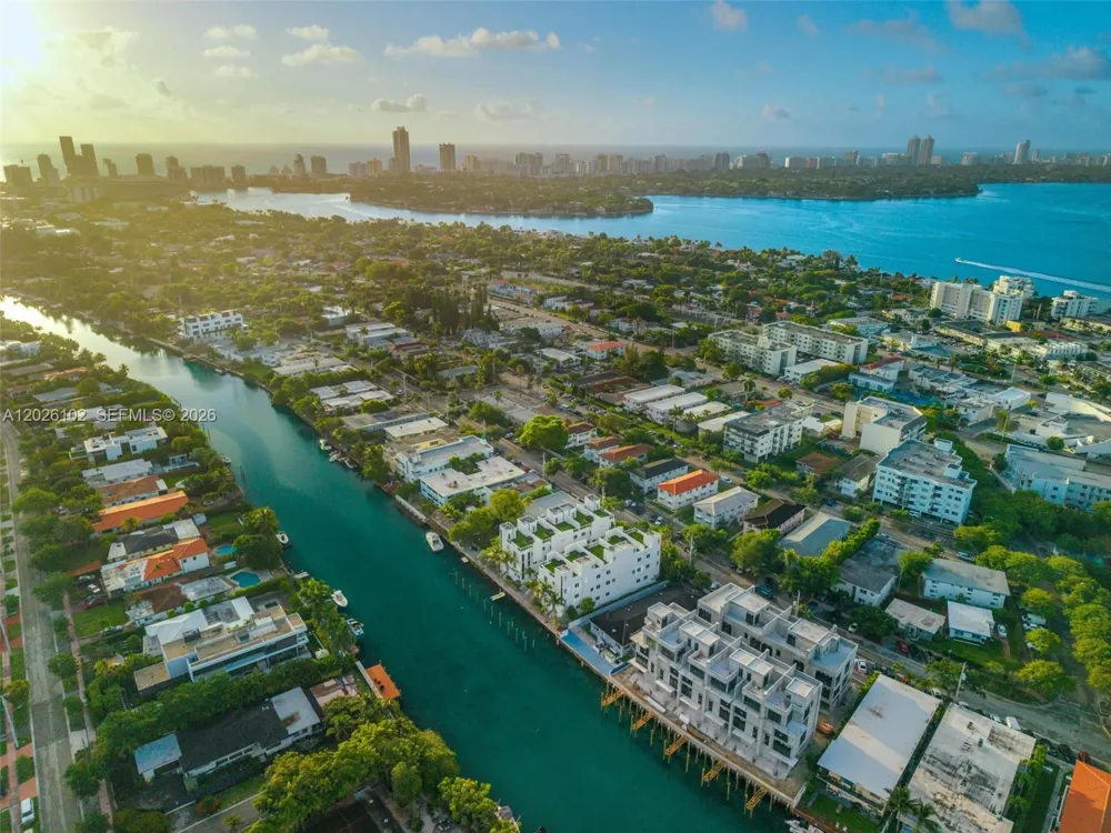 1975 Calais Dr #5 Miami Beach, FL 33141