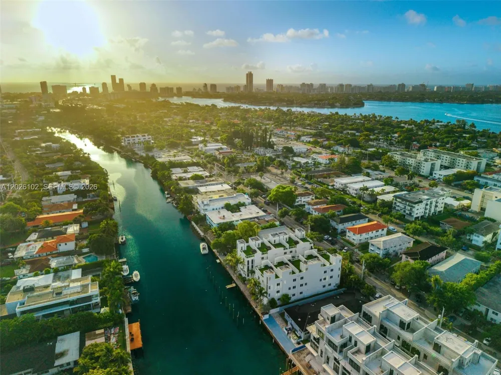 1975 Calais Dr #5 Miami Beach, FL 33141