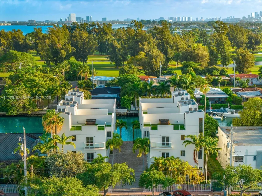 1975 Calais Dr #5 Miami Beach, FL 33141