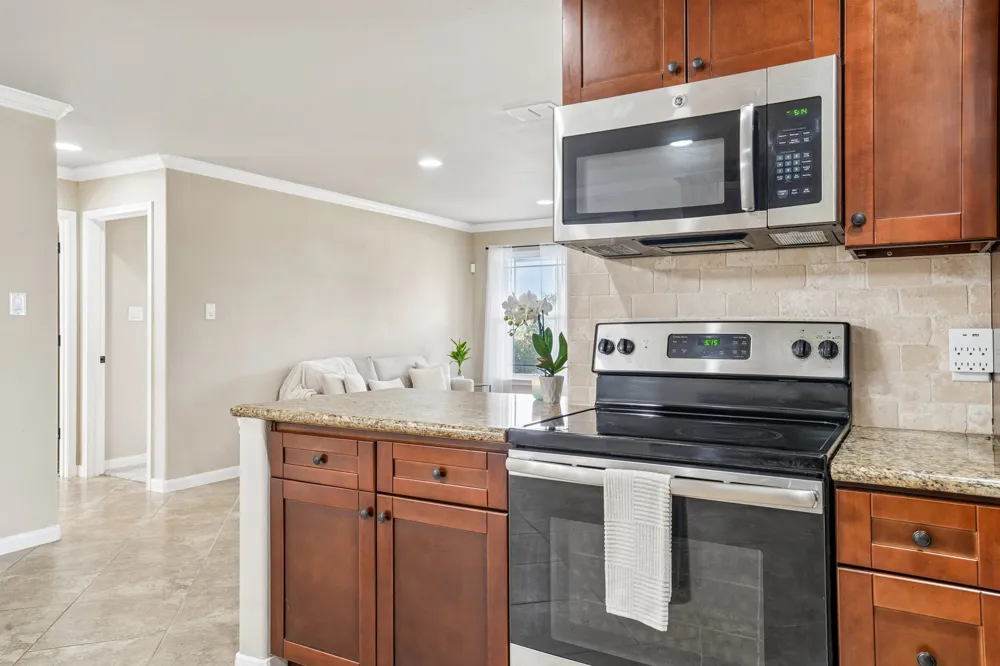 1427 Bonnyview Drive Canyon Lake, TX 78133