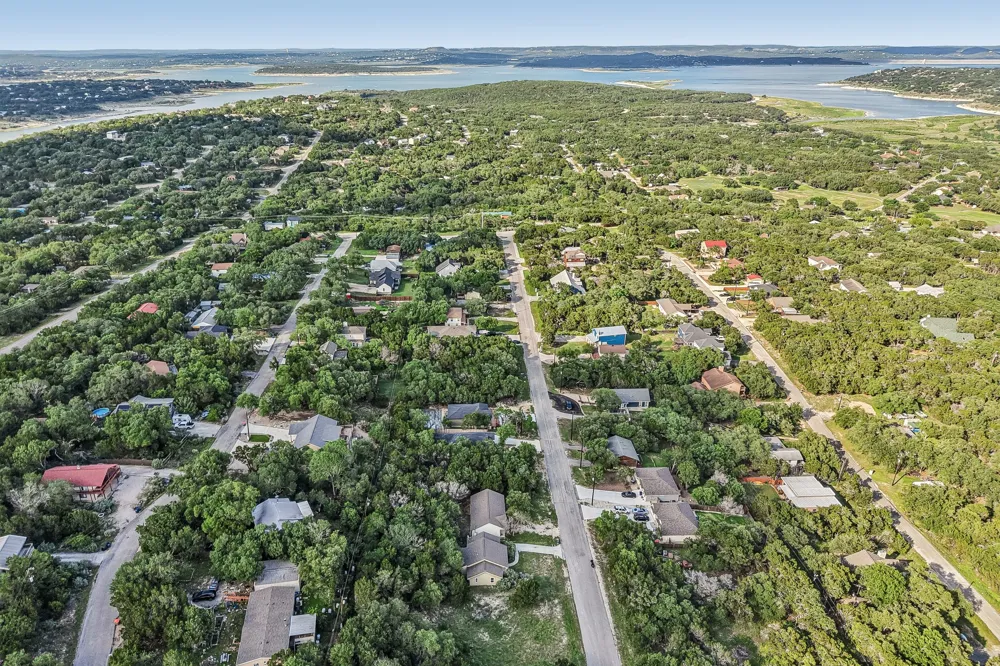 1427 Bonnyview Drive Canyon Lake, TX 78133