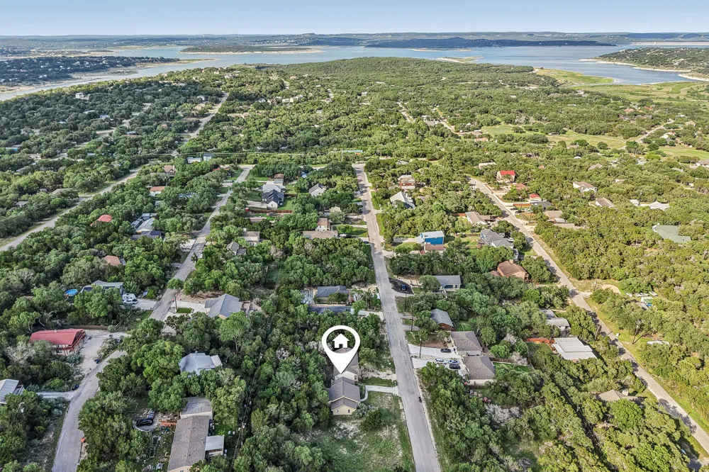 1427 Bonnyview Drive Canyon Lake, TX 78133
