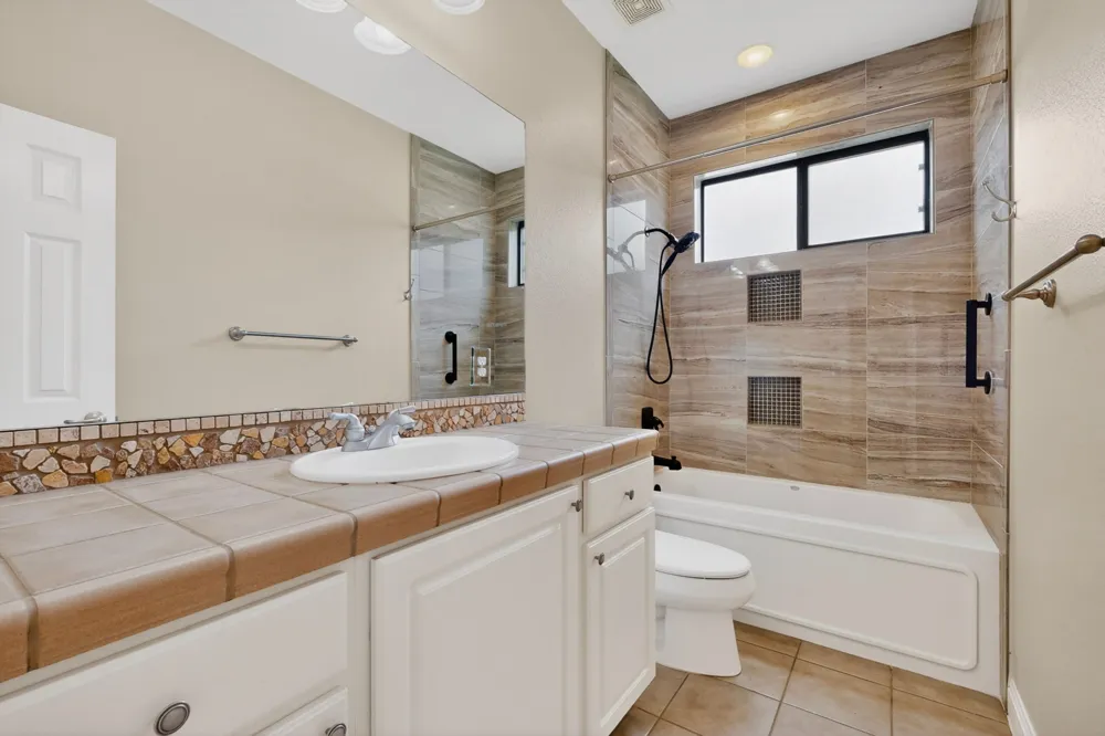 13933 Ashton Woods Circle #71 Austin, TX 78727