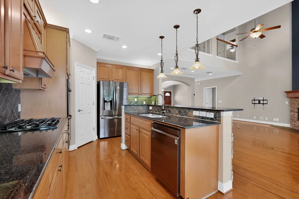 13933 Ashton Woods Circle #71 Austin, TX 78727