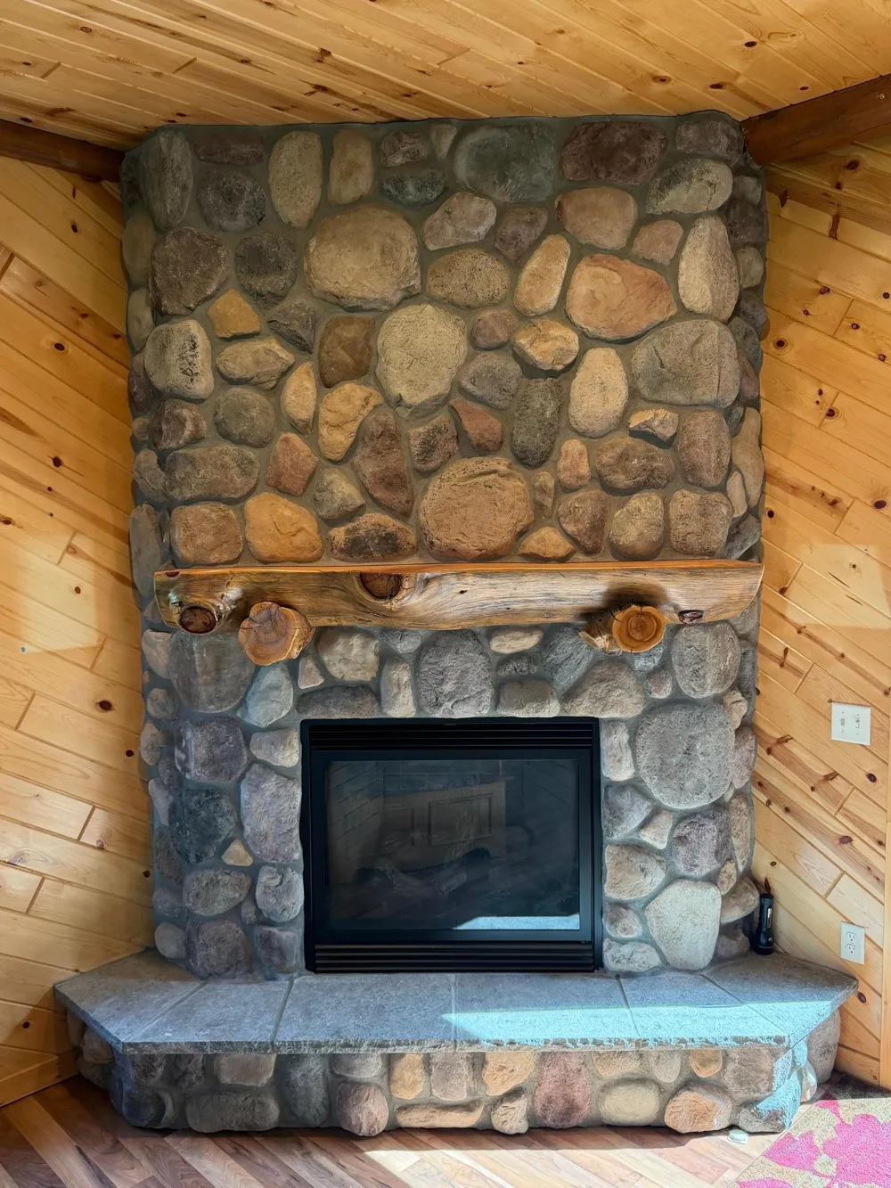 1377 Riverside Drive NW Baudette, MN 56623