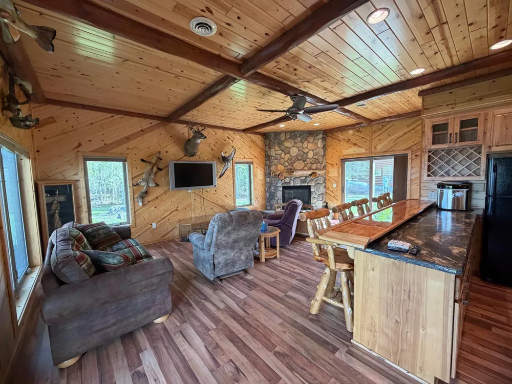 1377 Riverside Drive NW Baudette, MN 56623