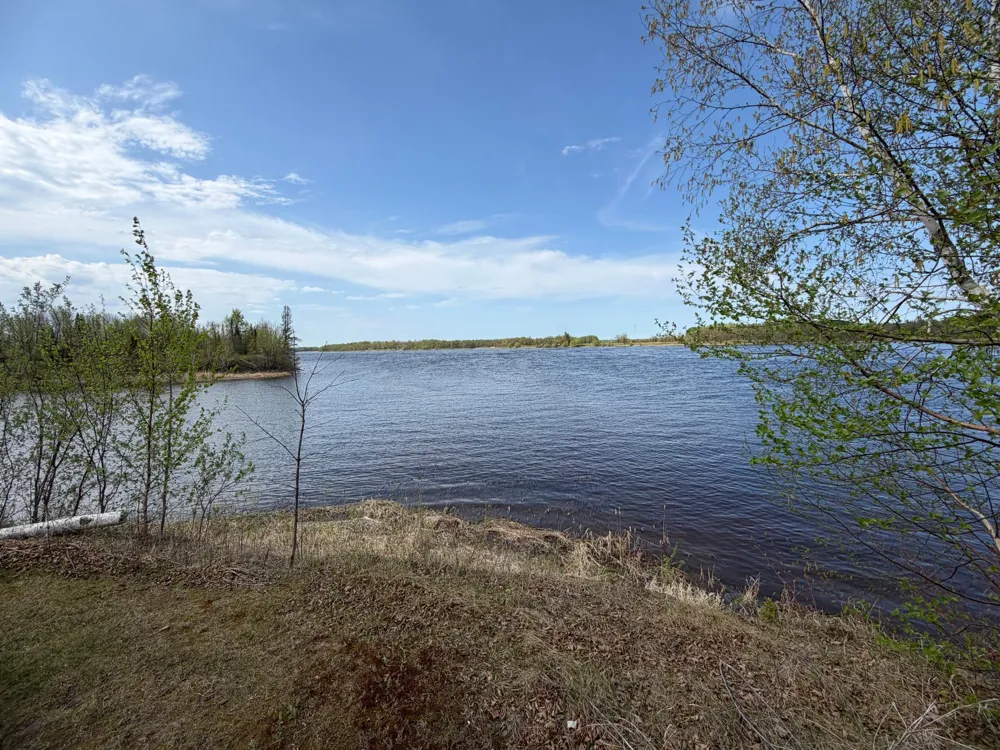 1377 Riverside Drive NW Baudette, MN 56623