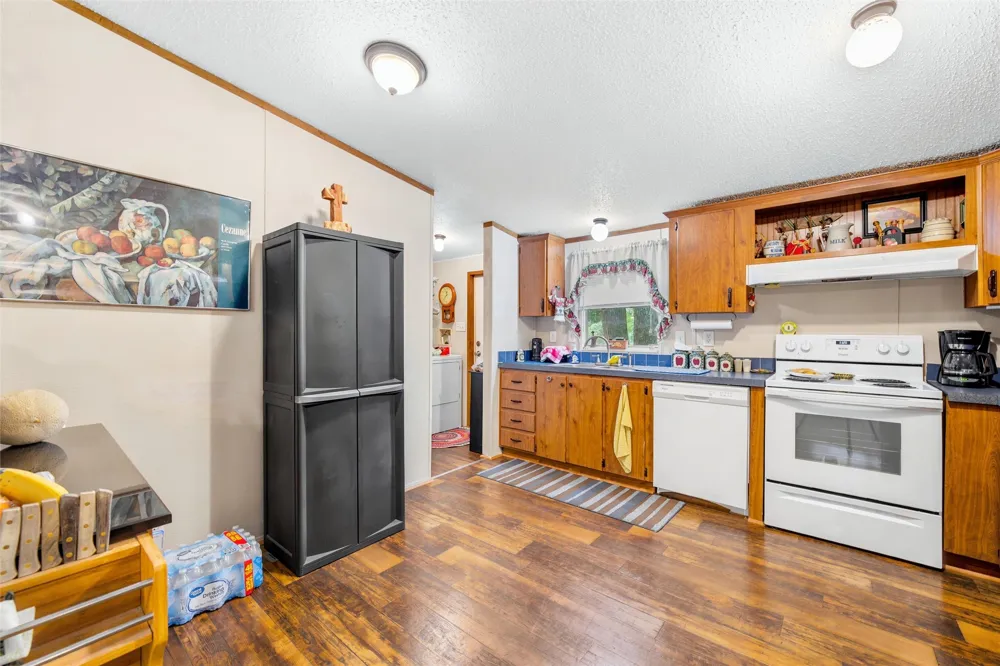 154 HCR 1217 Blum, TX 76627