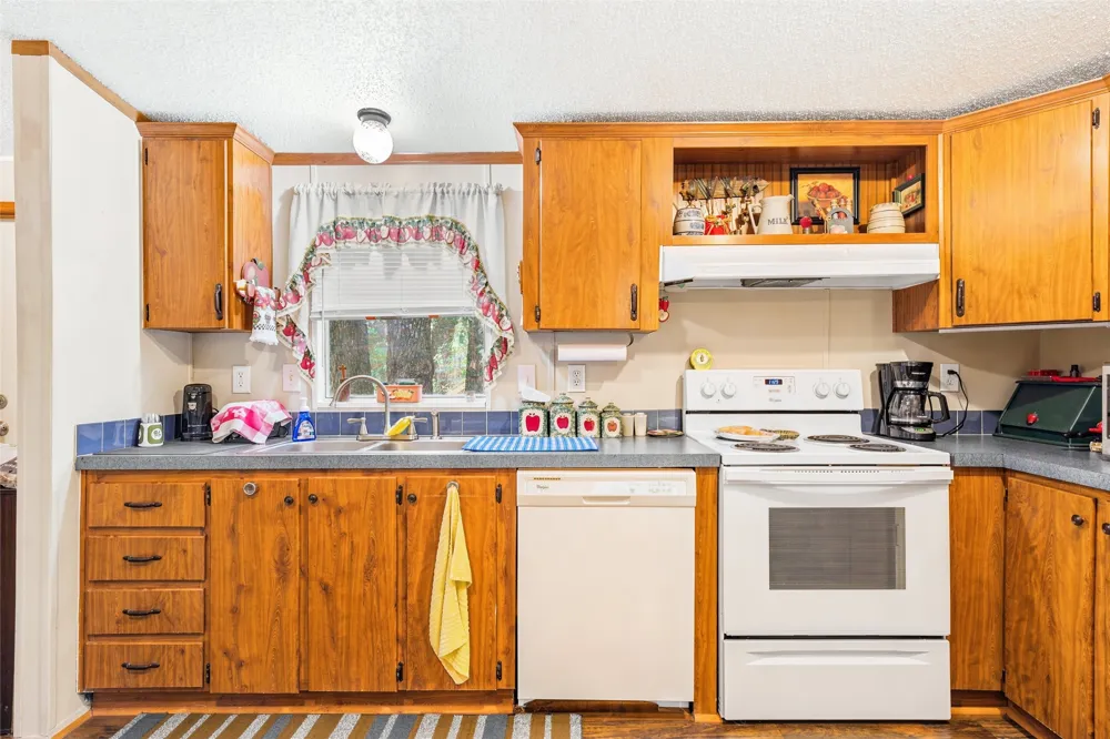 154 HCR 1217 Blum, TX 76627