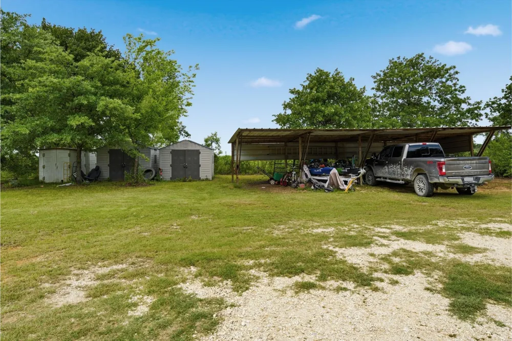 154 HCR 1217 Blum, TX 76627