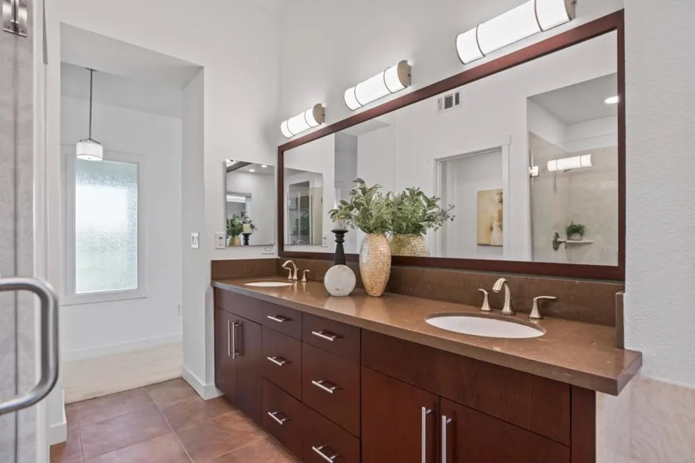 411 Brassinga Court Palo Alto, CA 94306