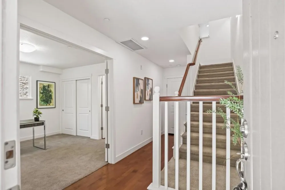 411 Brassinga Court Palo Alto, CA 94306