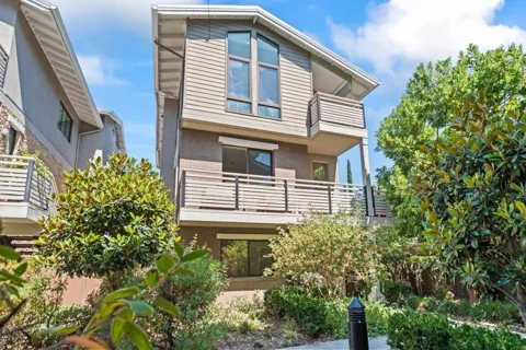 411 Brassinga Court