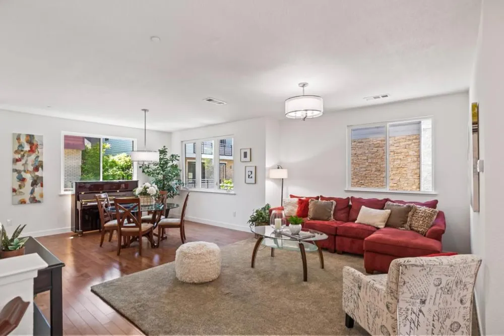 411 Brassinga Court Palo Alto, CA 94306