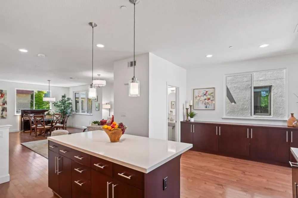 411 Brassinga Court Palo Alto, CA 94306