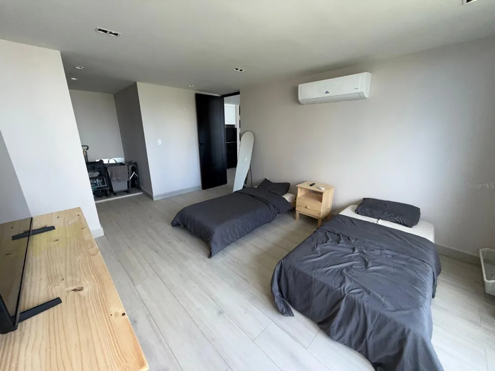 37 ISLA VERDE AVENUE #4C Carolina, PR 00979