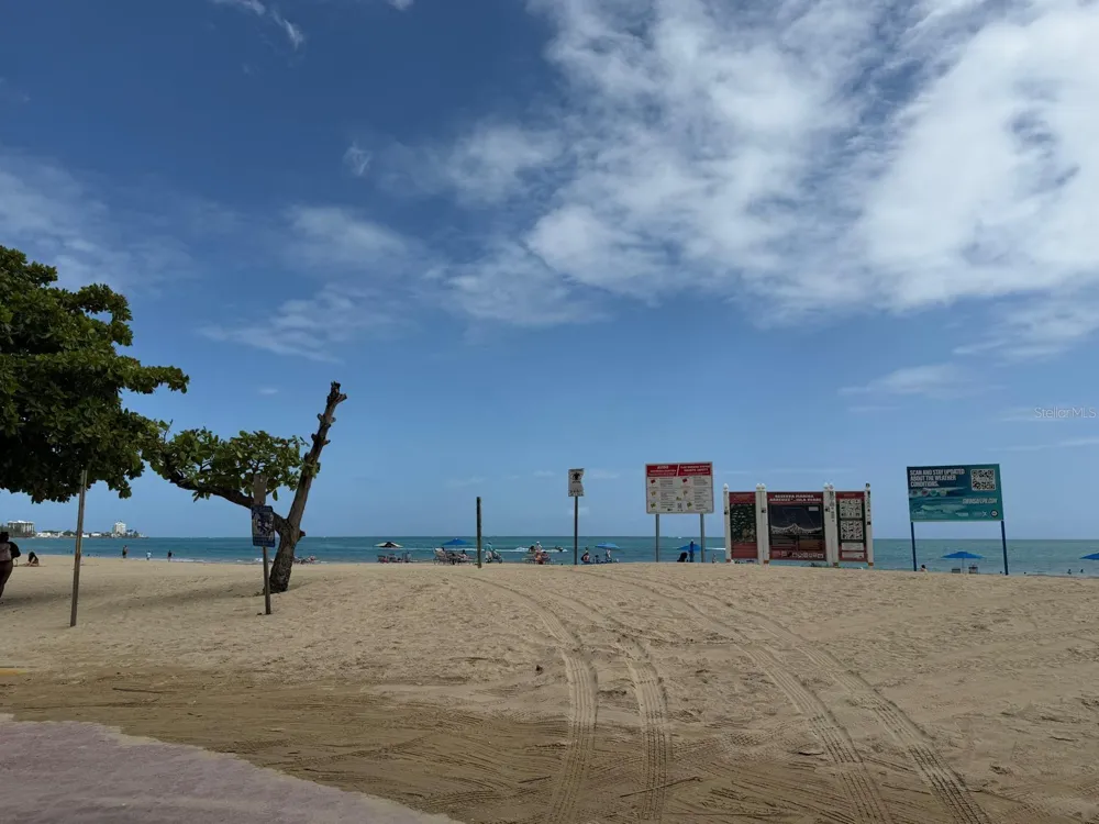 37 ISLA VERDE AVENUE #4C Carolina, PR 00979