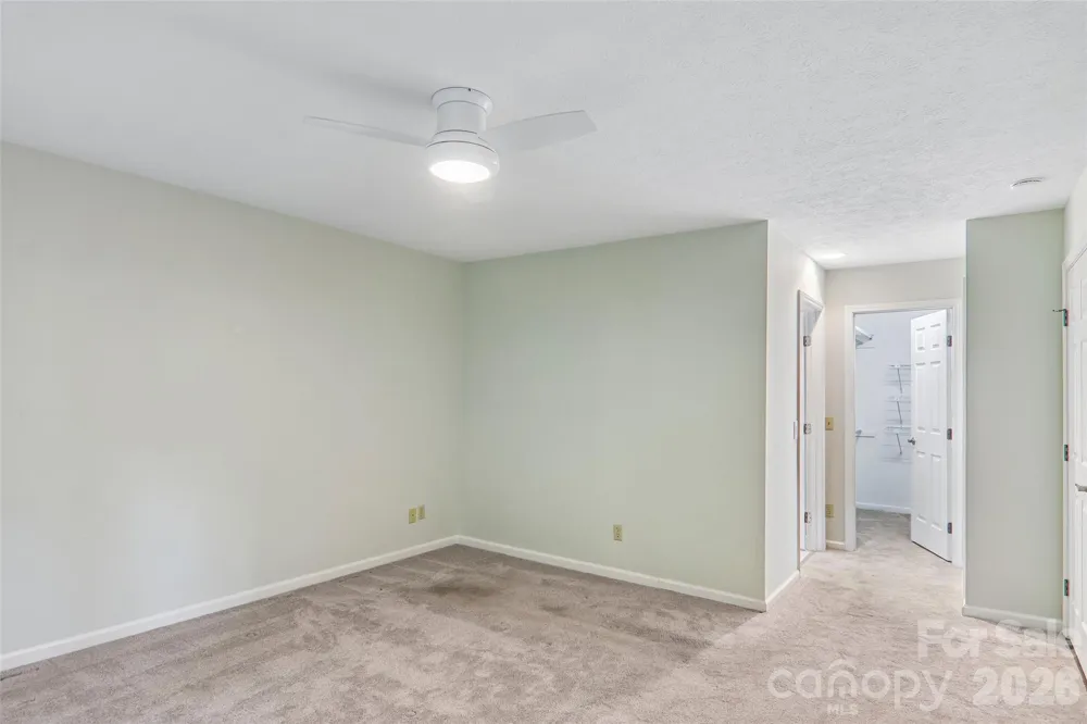405 Wild Oak Lane Hendersonville, NC 28791