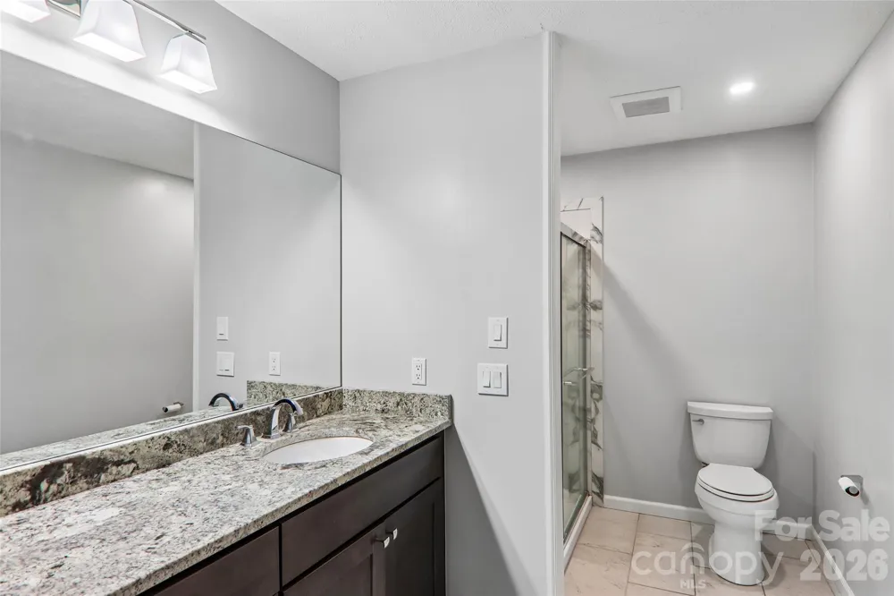 405 Wild Oak Lane Hendersonville, NC 28791