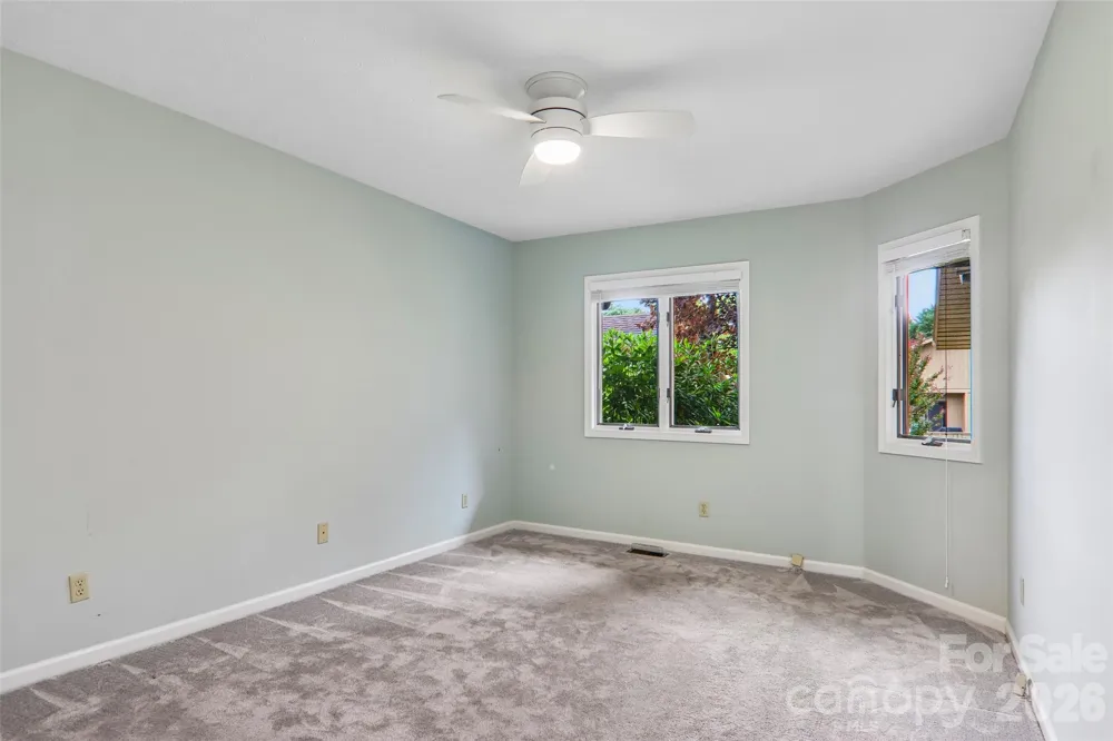 405 Wild Oak Lane Hendersonville, NC 28791