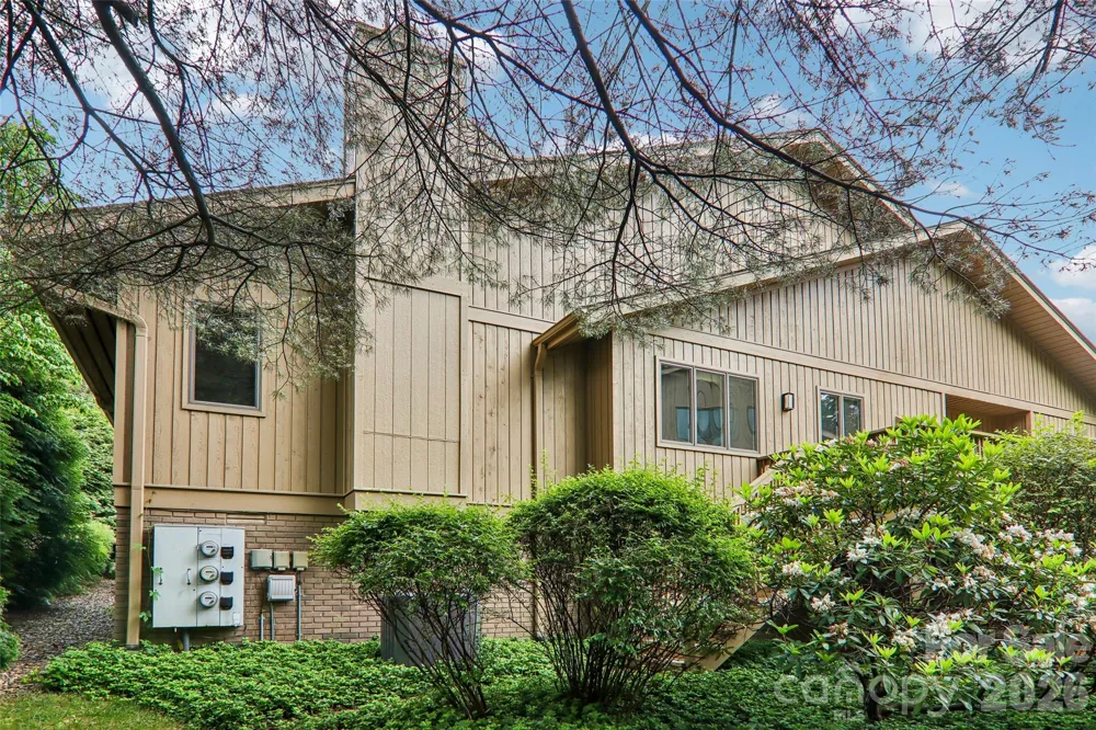 405 Wild Oak Lane Hendersonville, NC 28791