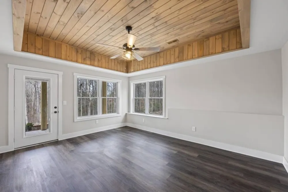 234 Lake View Drive Lavonia, GA 30553