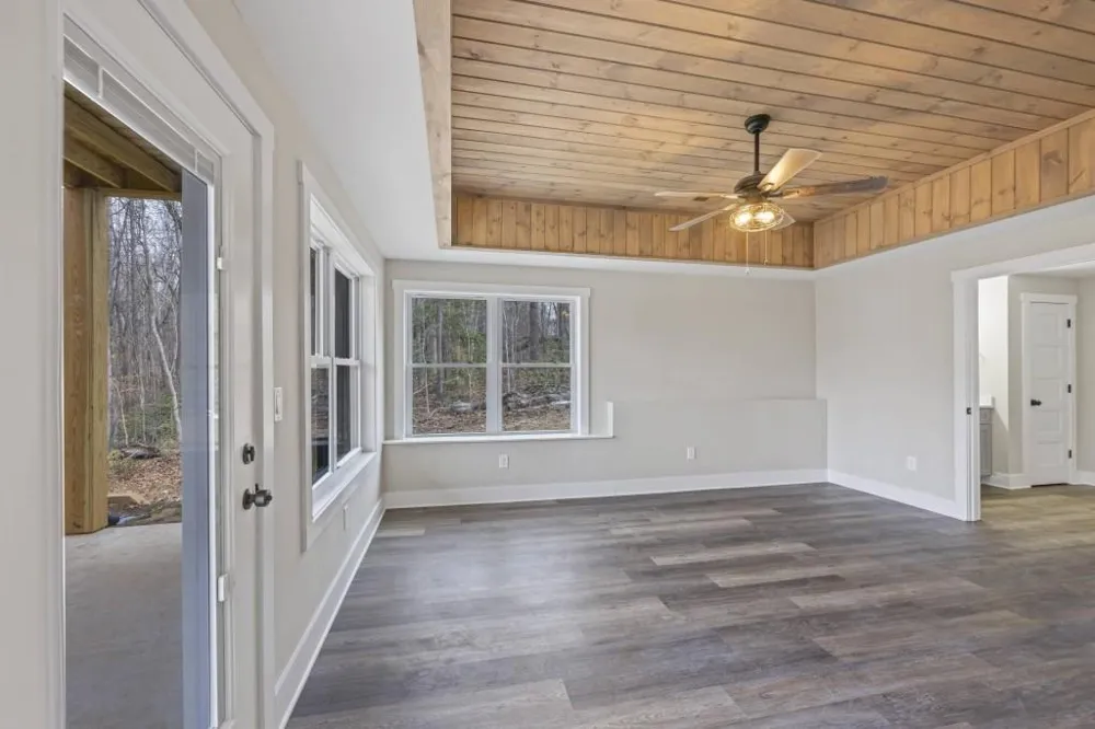 234 Lake View Drive Lavonia, GA 30553