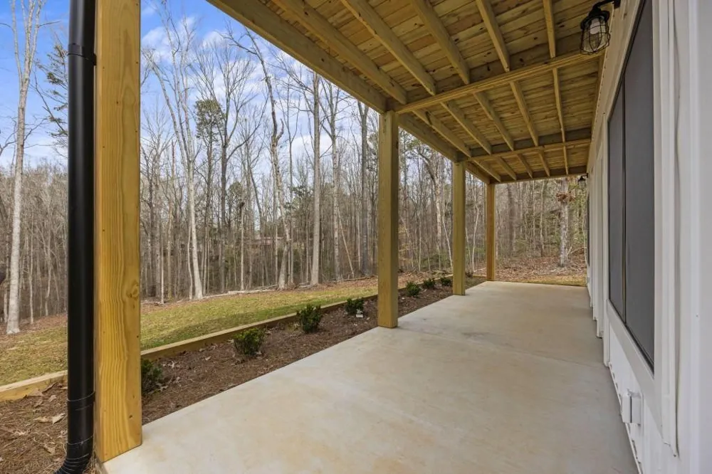 234 Lake View Drive Lavonia, GA 30553