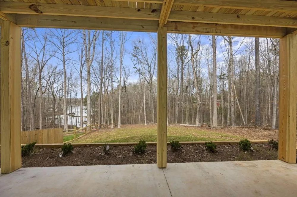 234 Lake View Drive Lavonia, GA 30553