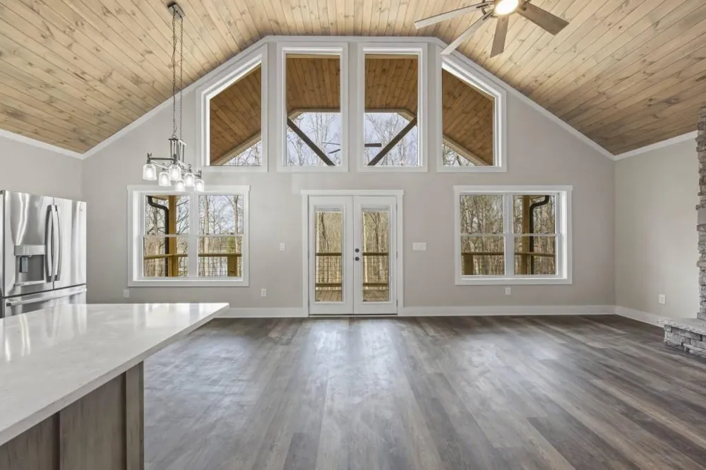 234 Lake View Drive Lavonia, GA 30553