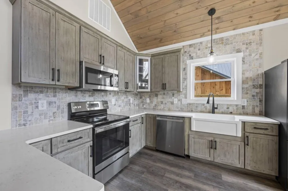 234 Lake View Drive Lavonia, GA 30553