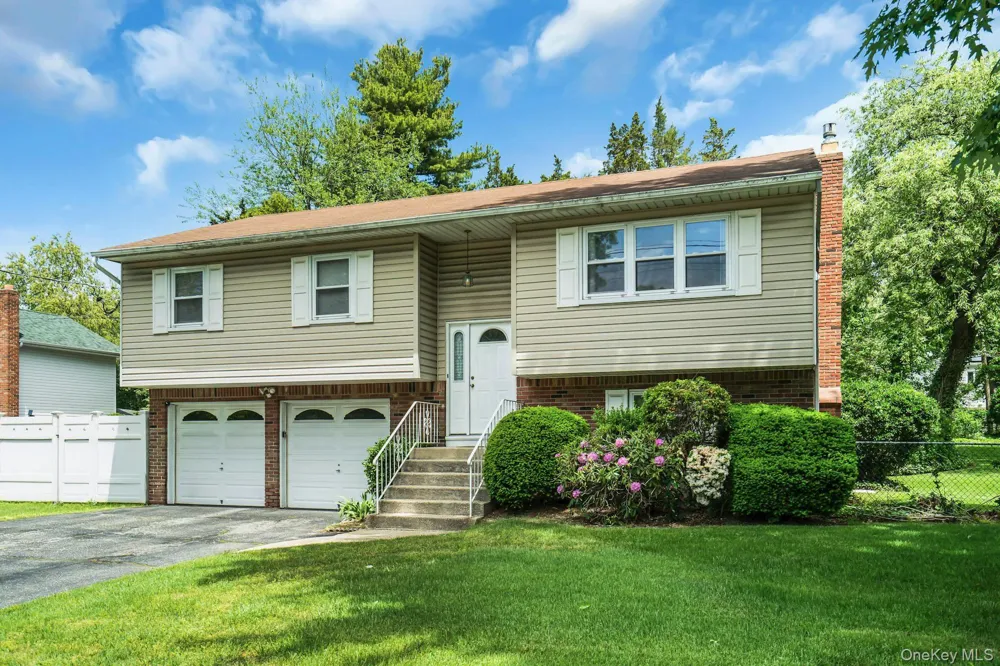 111 Daly Road East Northport, NY 11731