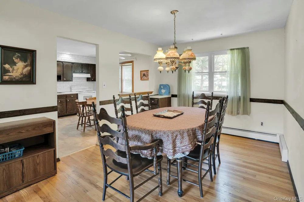 111 Daly Road East Northport, NY 11731
