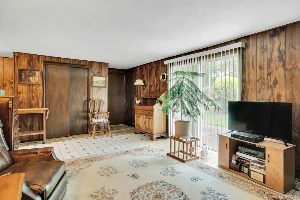 111 Daly Road East Northport, NY 11731