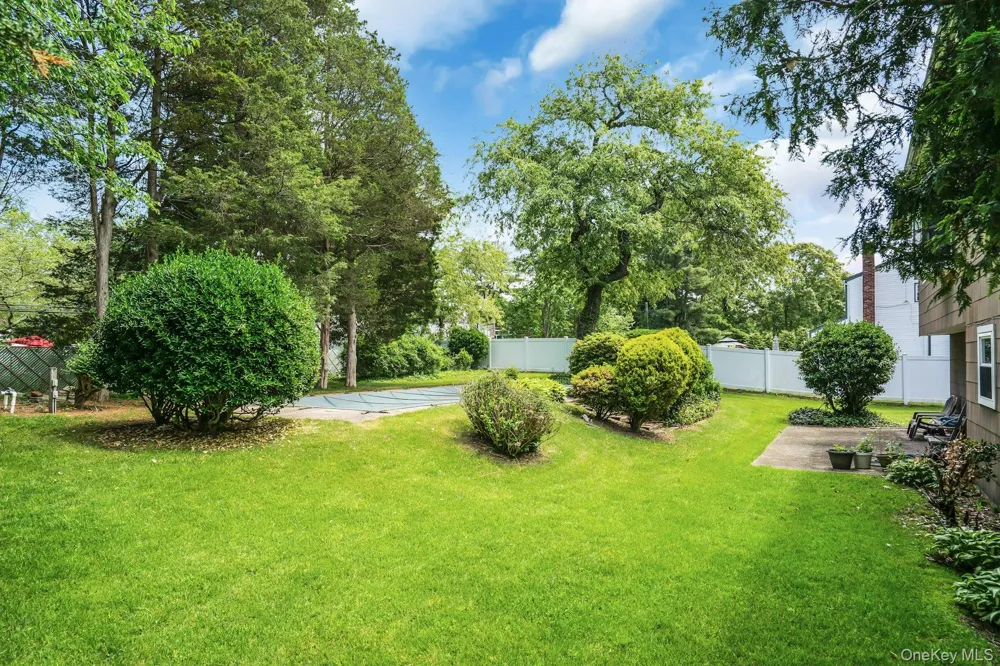 111 Daly Road East Northport, NY 11731