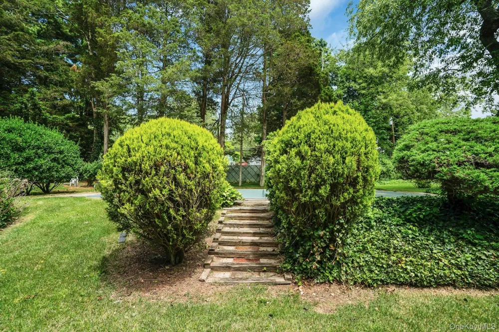 111 Daly Road East Northport, NY 11731