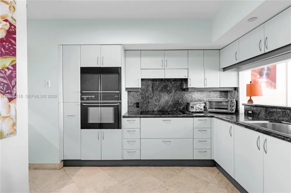 1455 Ocean Dr #1106 Miami Beach, FL 33139