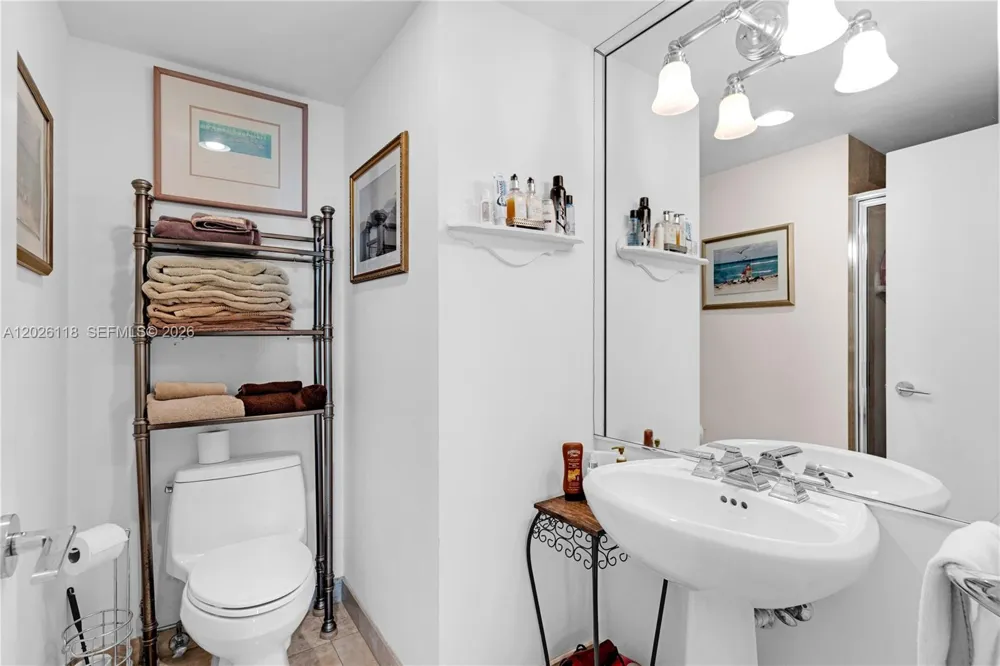 1455 Ocean Dr #1106 Miami Beach, FL 33139