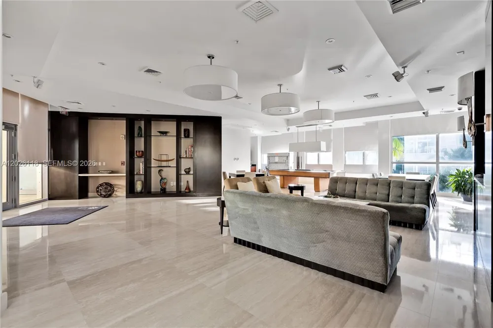 1455 Ocean Dr #1106 Miami Beach, FL 33139