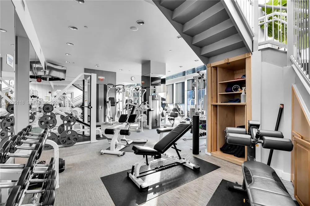 1455 Ocean Dr #1106 Miami Beach, FL 33139