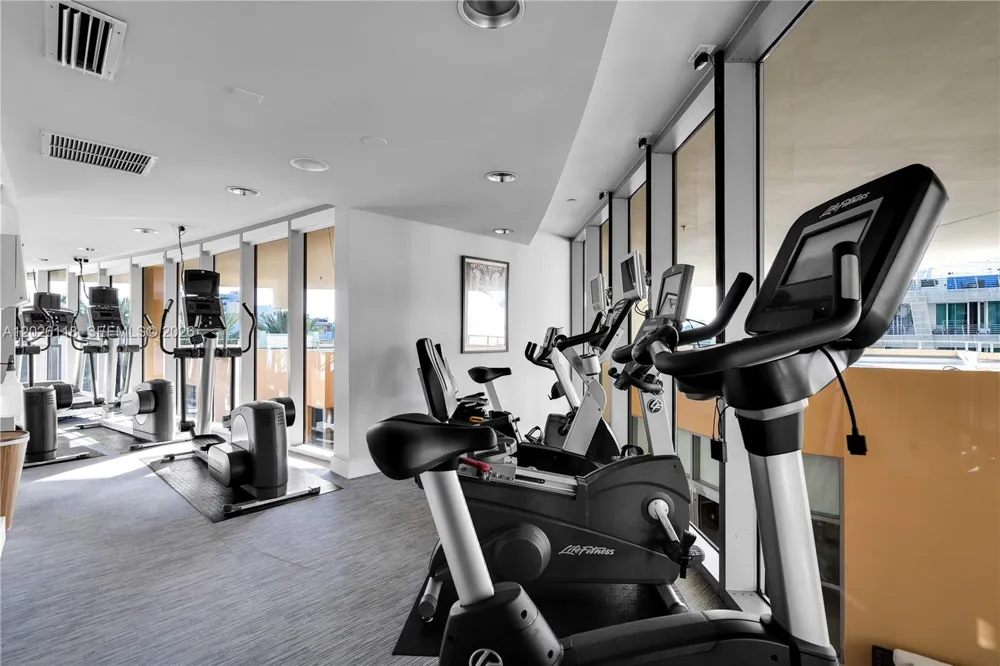 1455 Ocean Dr #1106 Miami Beach, FL 33139