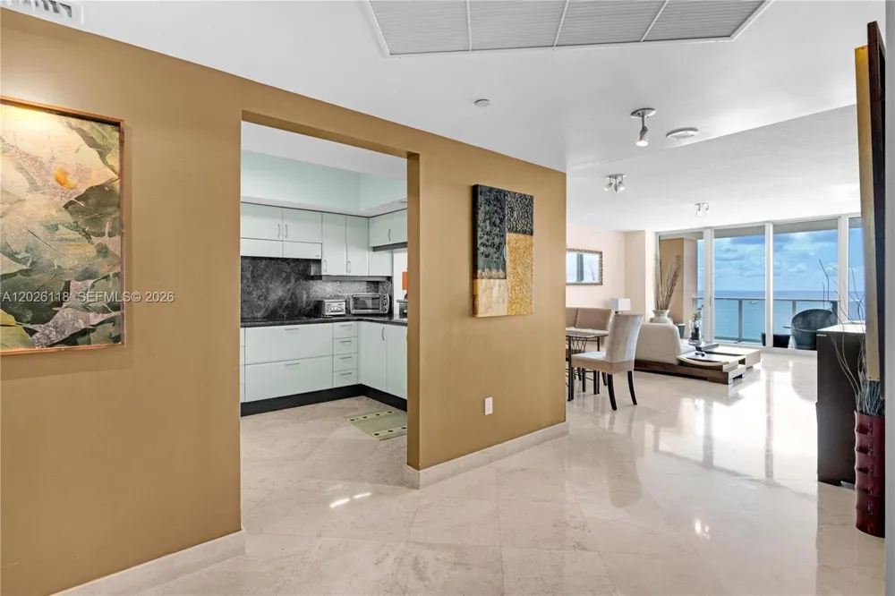 1455 Ocean Dr #1106 Miami Beach, FL 33139