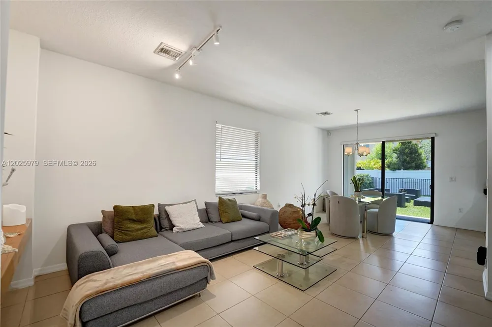 650 NE 191st Ter Miami, FL 33179